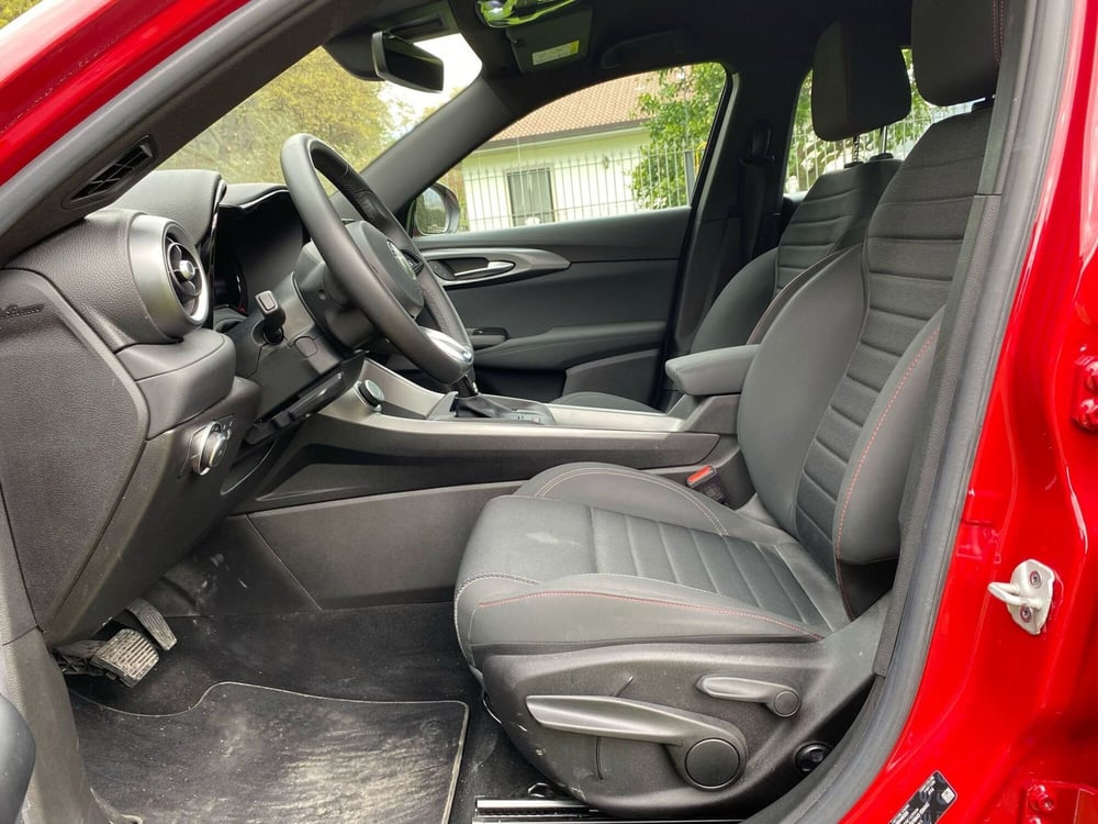 Alfa Romeo Tonale usata a Salerno (6)