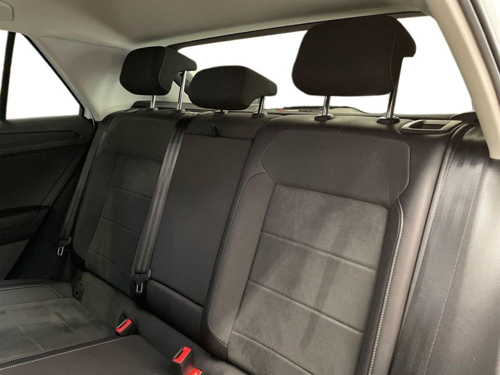 Volkswagen T-Roc usata a Prato (12)