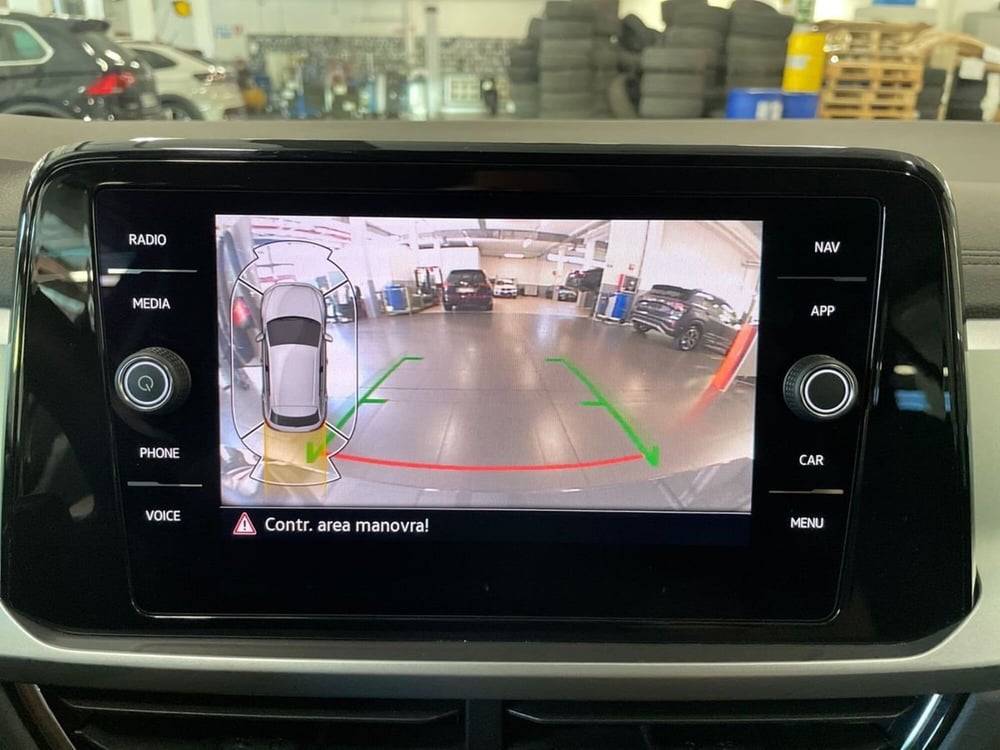 Volkswagen T-Roc usata a Prato (18)