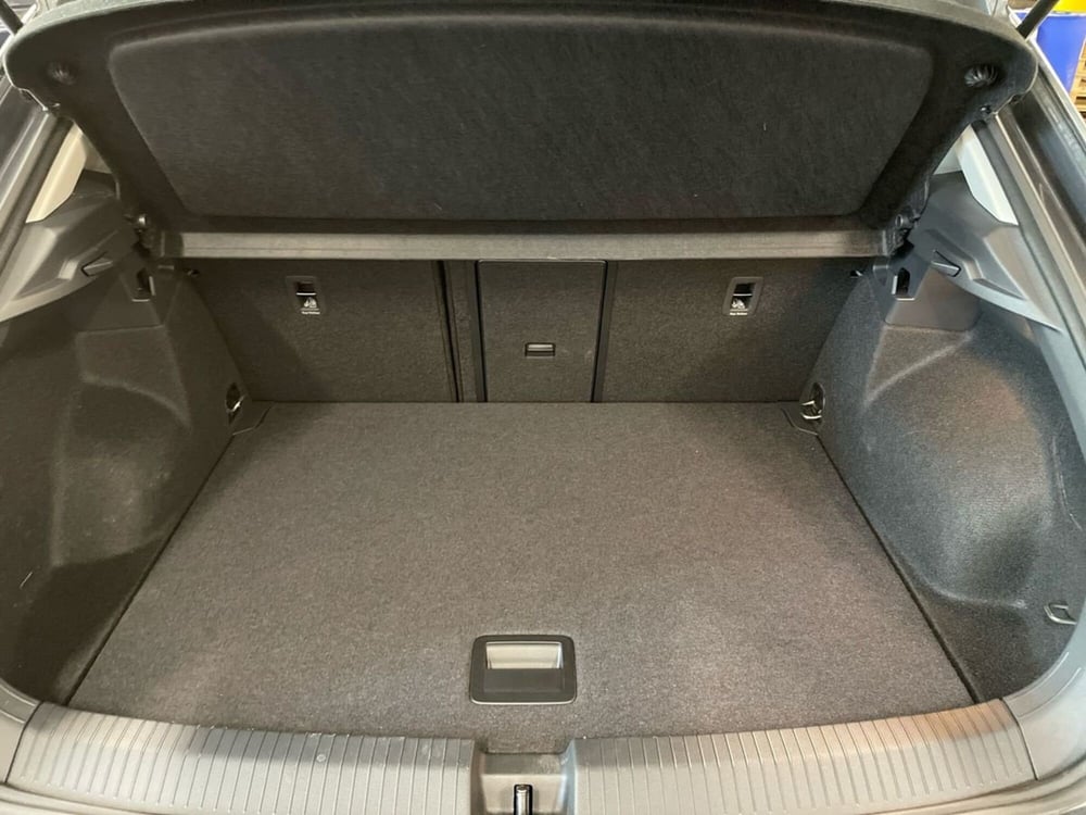 Volkswagen T-Roc usata a Prato (8)