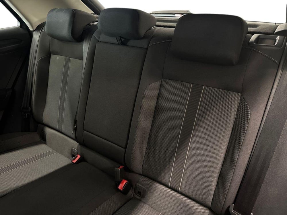 Volkswagen T-Roc usata a Prato (12)