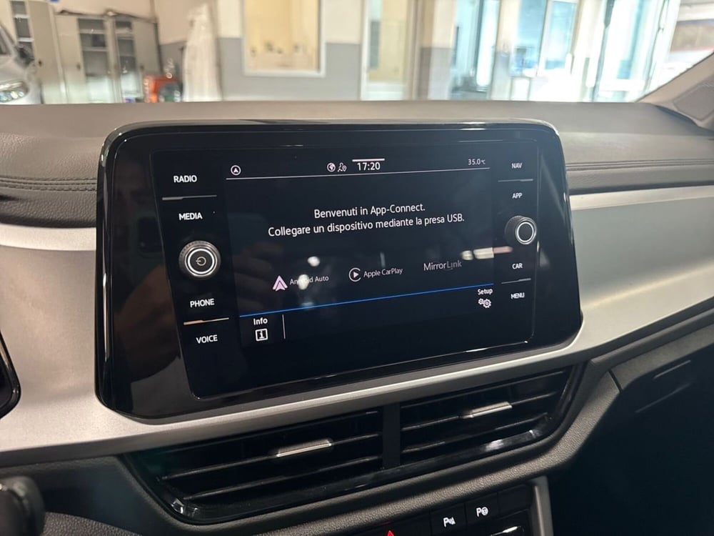 Volkswagen T-Roc usata a Prato (18)