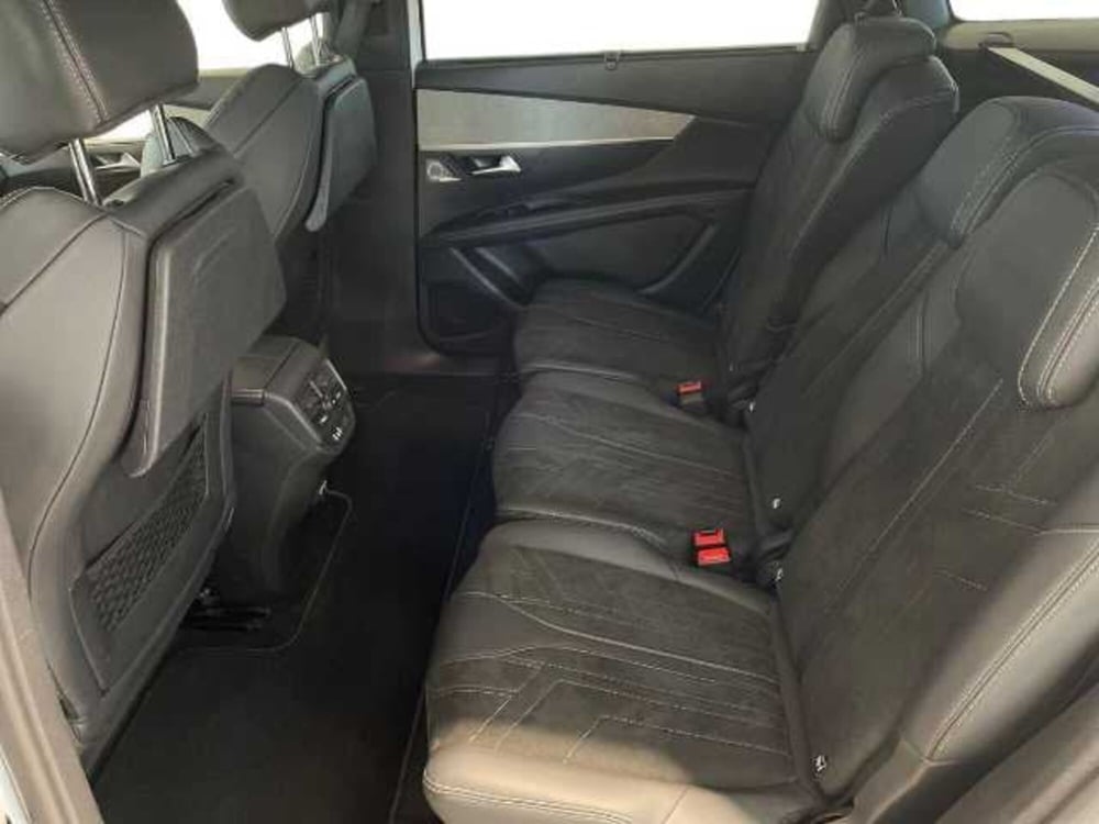 Peugeot 5008 usata a Pistoia (12)