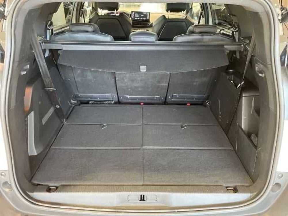 Peugeot 5008 usata a Pistoia (16)