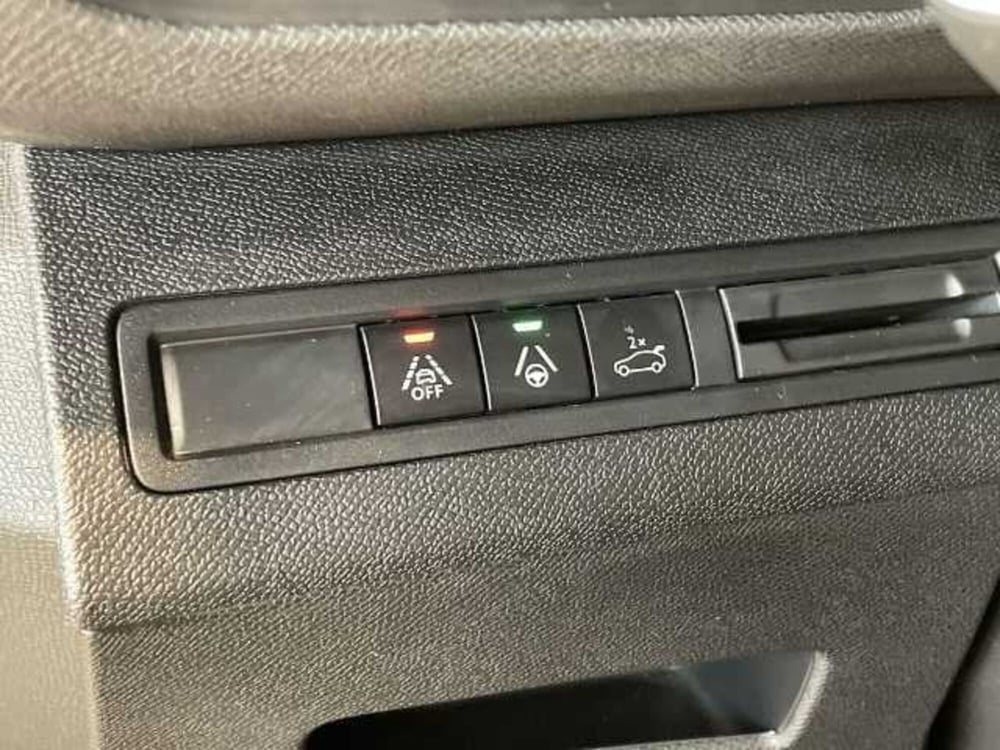 Peugeot 5008 usata a Pistoia (20)