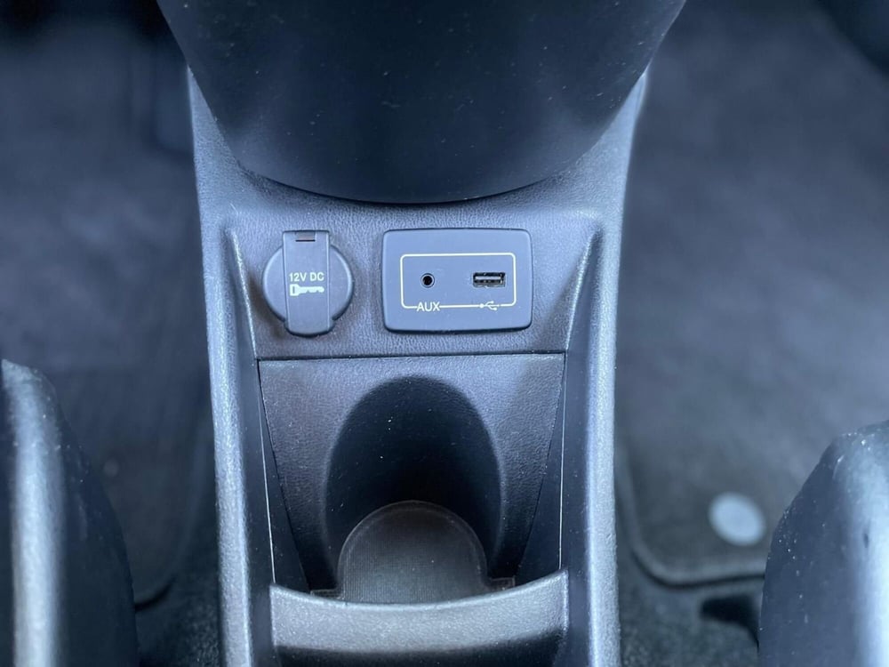 Lancia Ypsilon usata a Ancona (14)