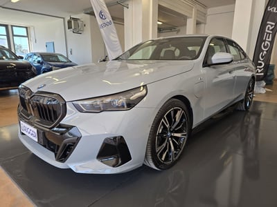 BMW Serie 5 530e sdrive MSport Pro auto del 2025 usata a Rimini