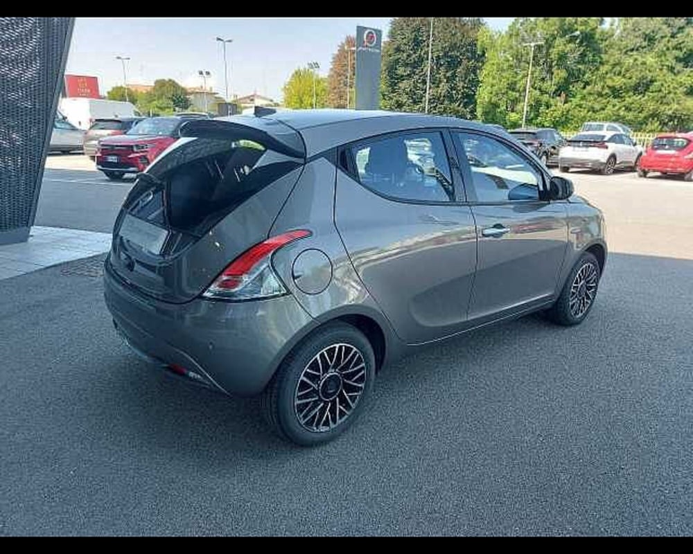 Lancia Ypsilon usata a Venezia (4)