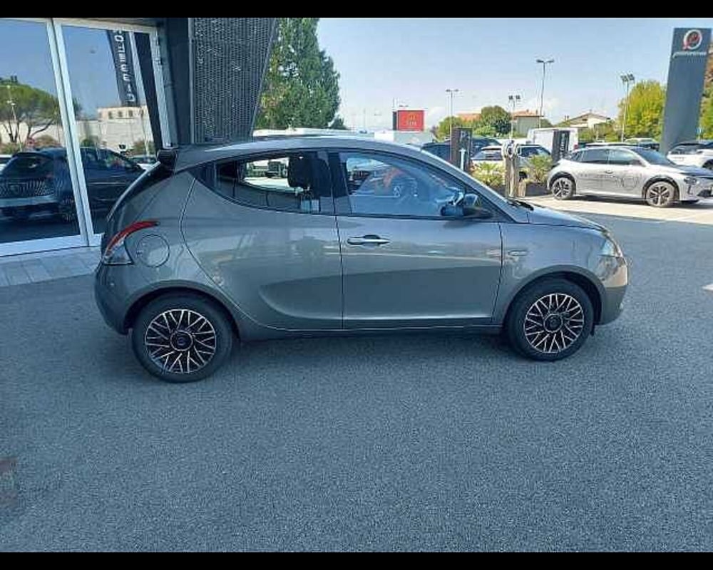 Lancia Ypsilon usata a Venezia (5)