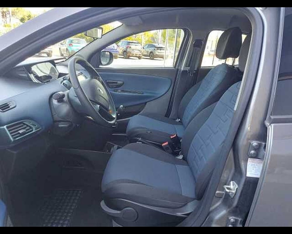 Lancia Ypsilon usata a Venezia (8)