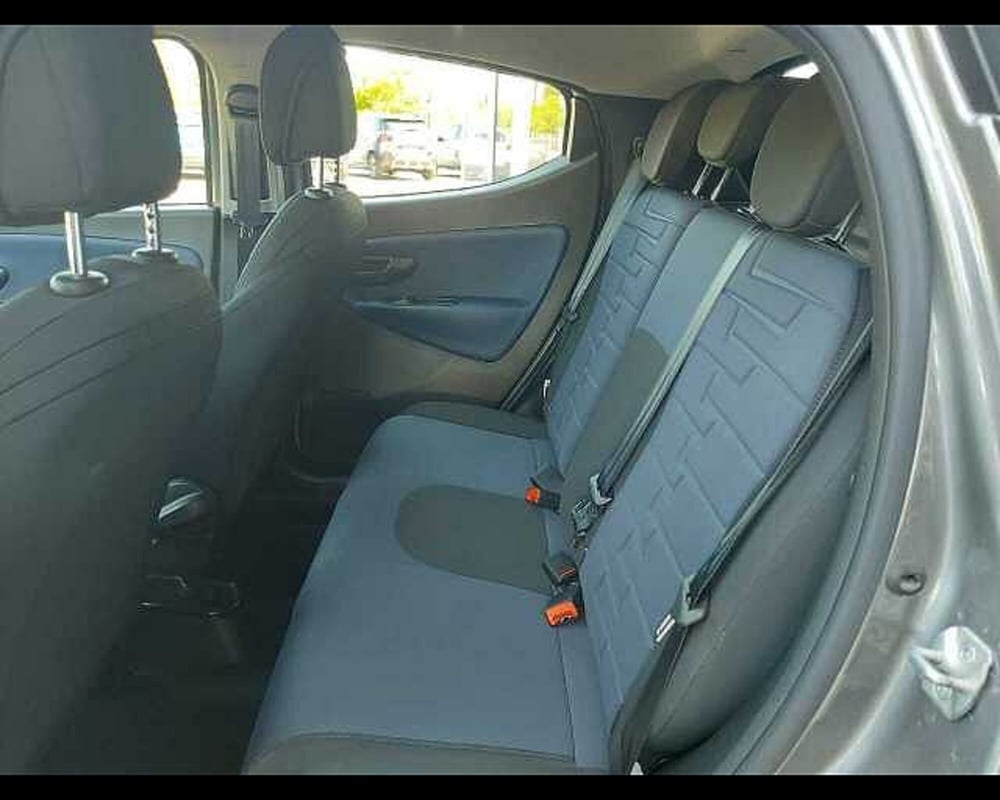 Lancia Ypsilon usata a Venezia (9)