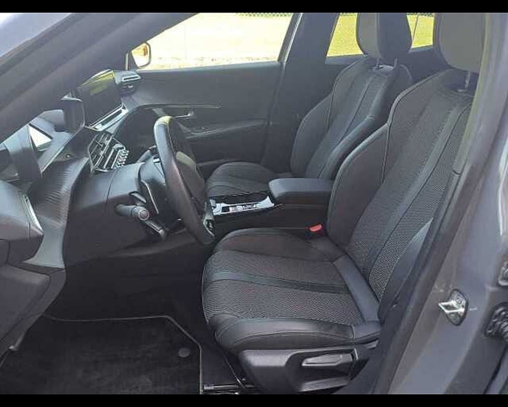 Peugeot 2008 usata a Venezia (9)