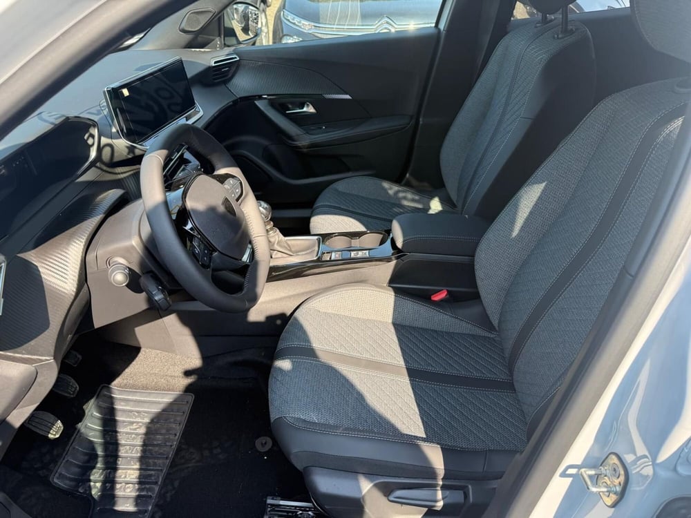 Peugeot 2008 nuova a Massa-Carrara (15)