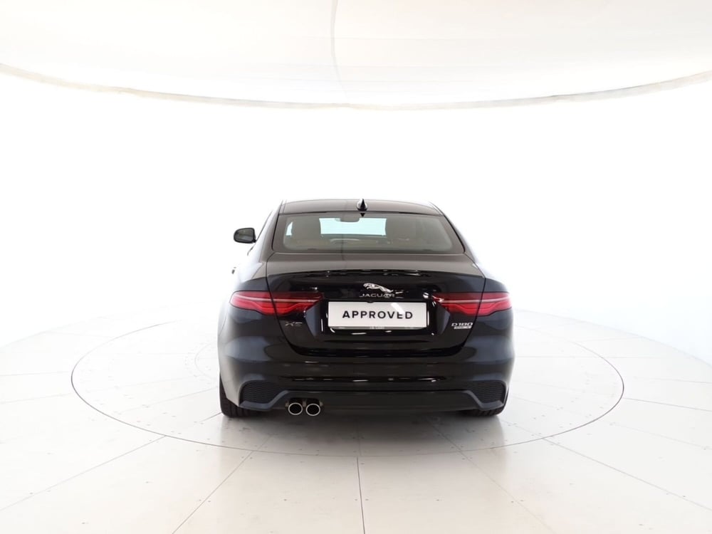 Jaguar XE usata a Monza e Brianza (7)