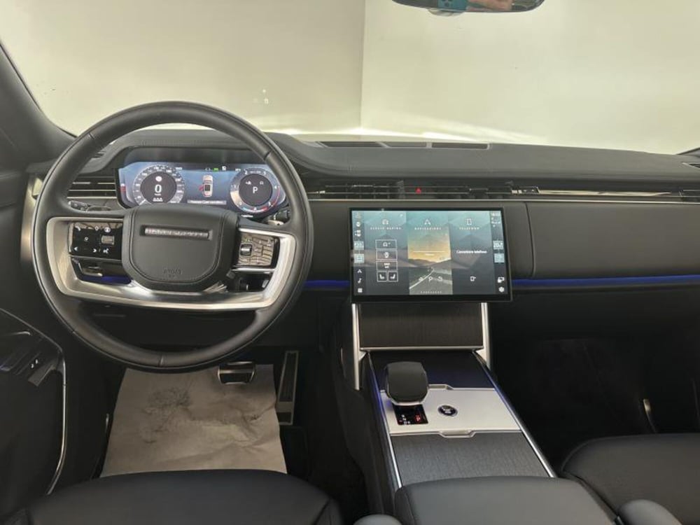 Land Rover Range Rover usata a Venezia (9)