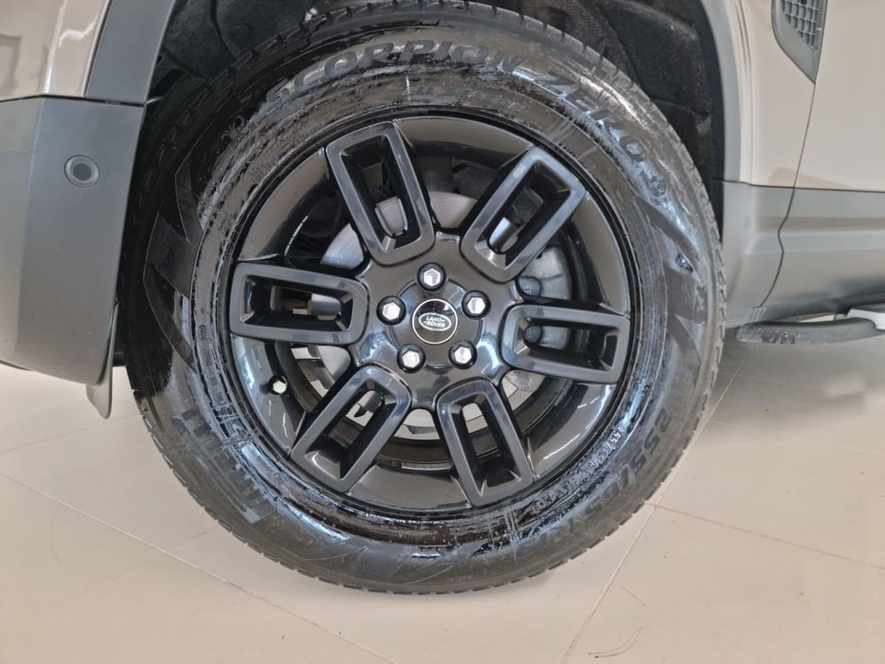 Land Rover Defender usata a Cuneo (9)