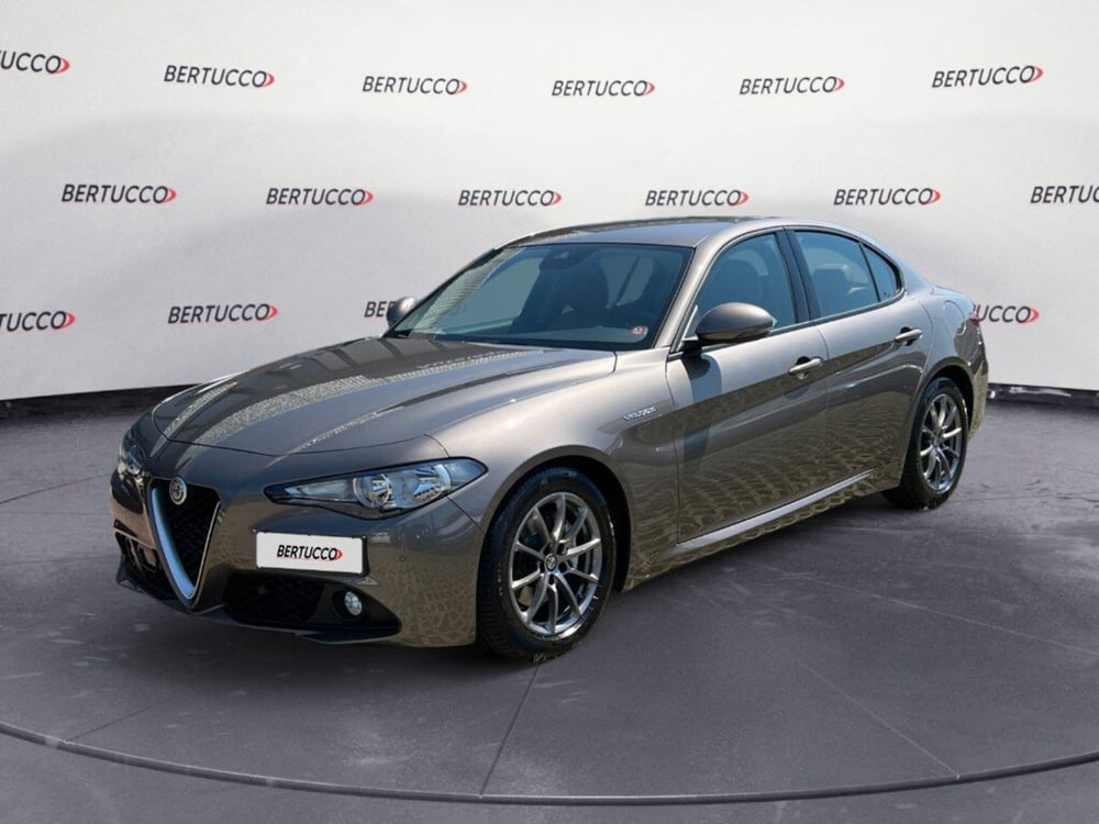 Alfa Romeo Giulia usata a Verona (2)