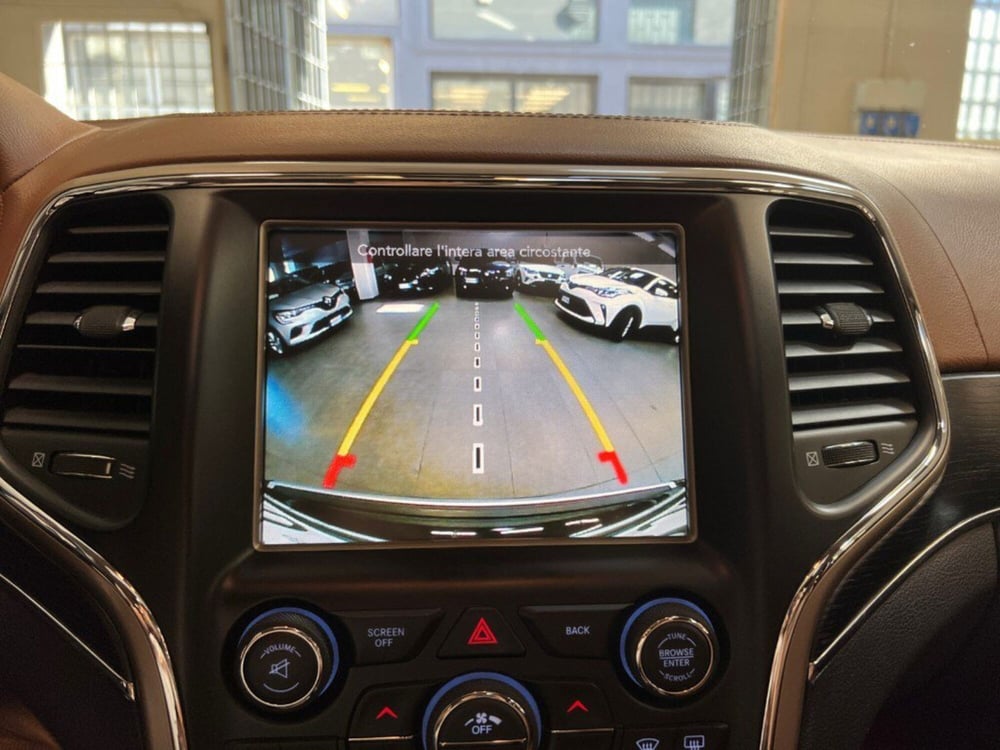 Jeep Grand Cherokee usata a Verona (15)