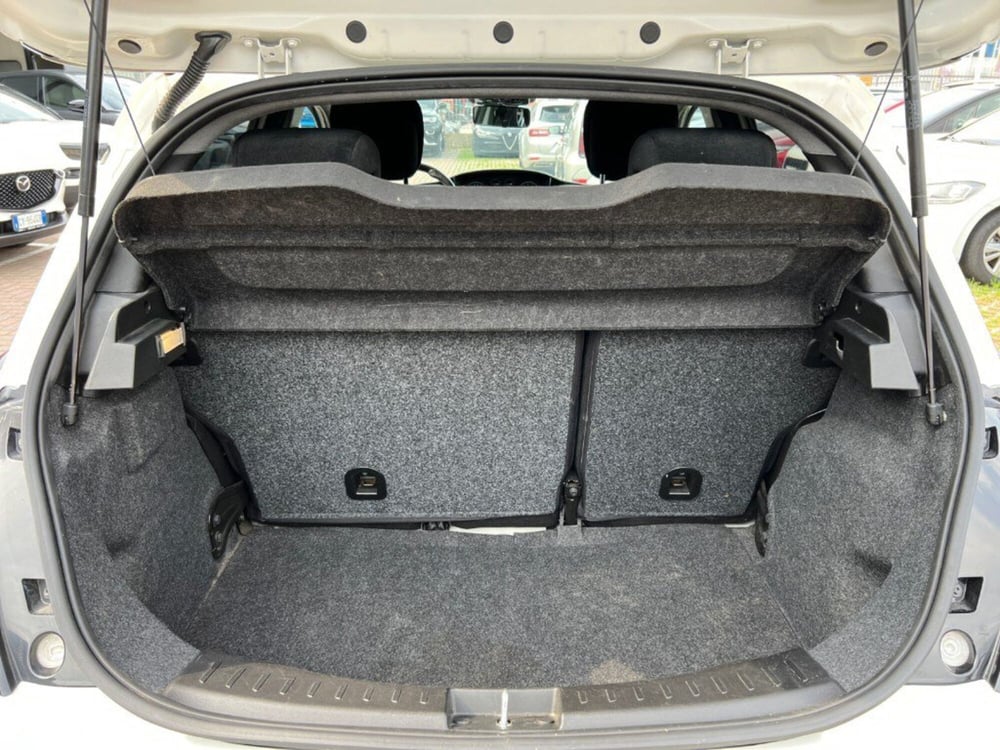 Lancia Ypsilon usata a Verona (11)