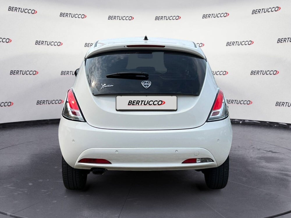 Lancia Ypsilon usata a Verona (4)