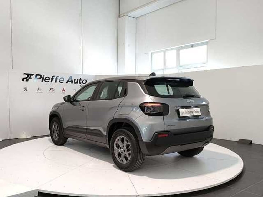 Jeep Avenger nuova a Teramo (3)