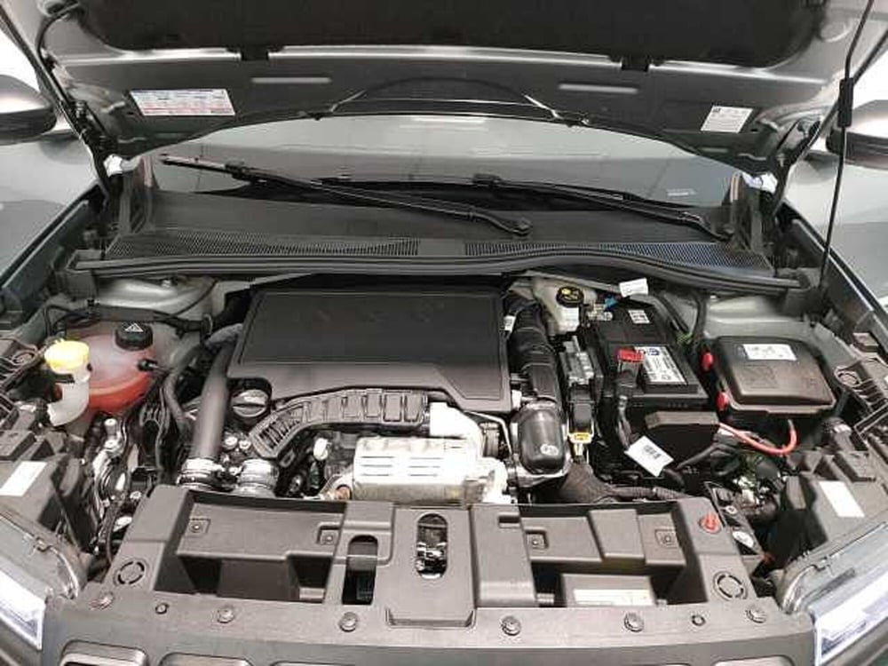 Jeep Avenger nuova a Teramo (7)