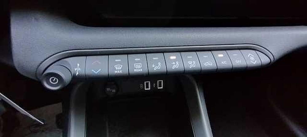 Jeep Avenger usata a Viterbo (14)