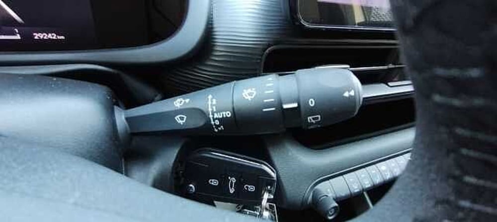 Jeep Avenger usata a Viterbo (17)