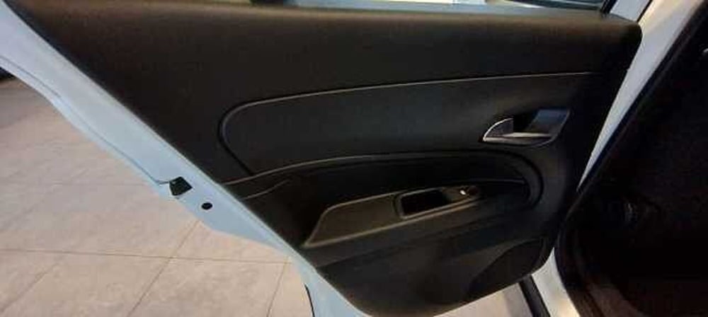 Jeep Avenger usata a Viterbo (9)