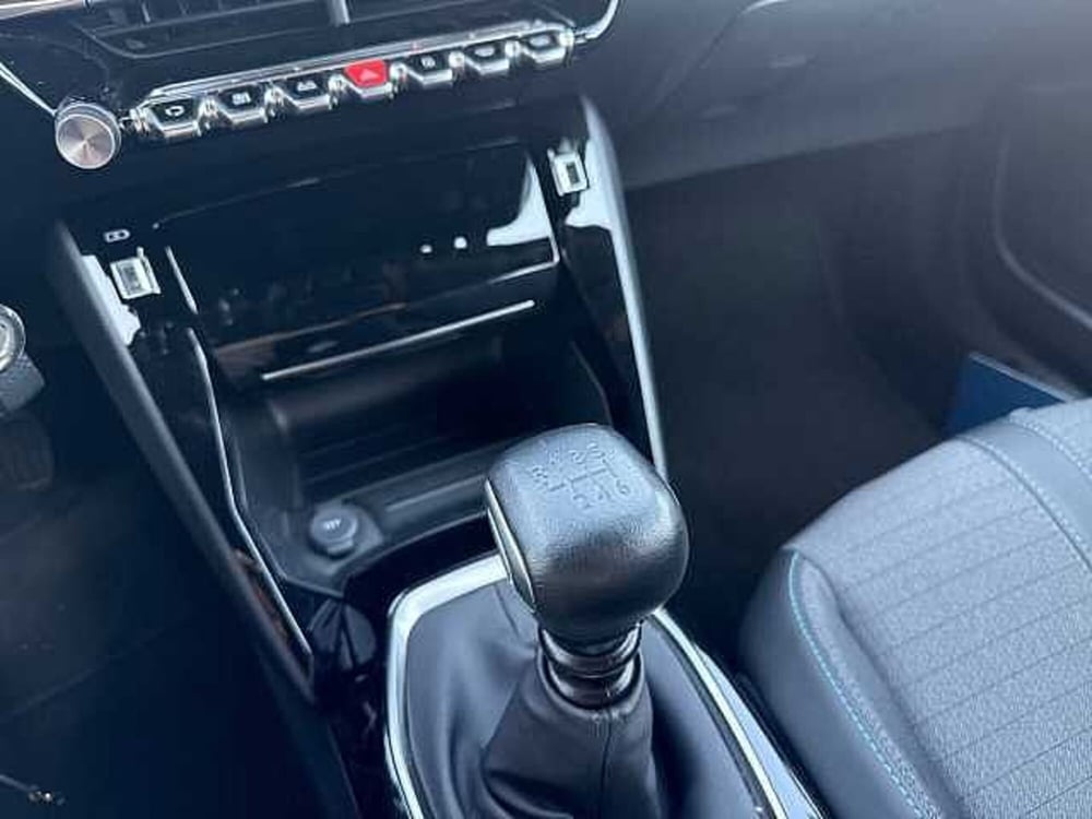 Peugeot 2008 usata a Napoli (19)