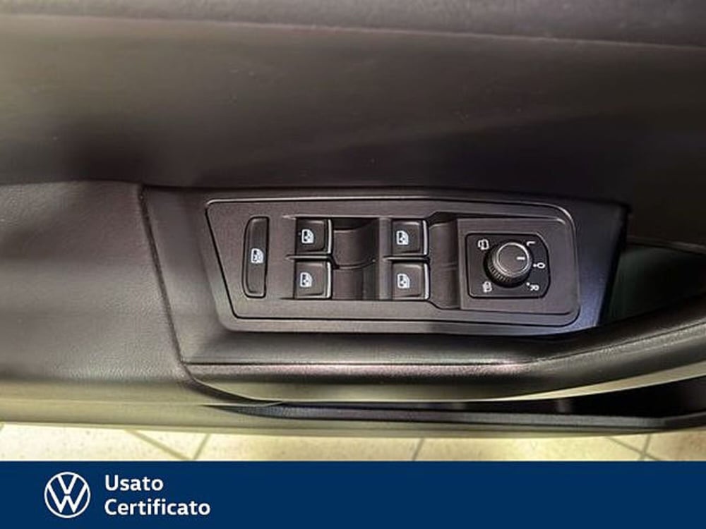Volkswagen T-Roc usata a Vicenza (15)