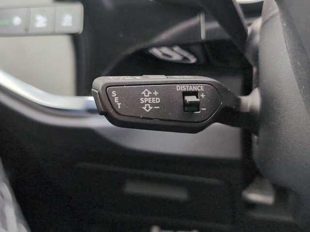 Audi Q3 Sportback usata a Varese (12)