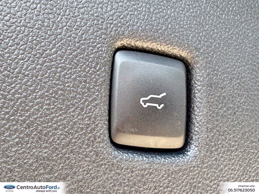 Ford Kuga usata a Roma (12)