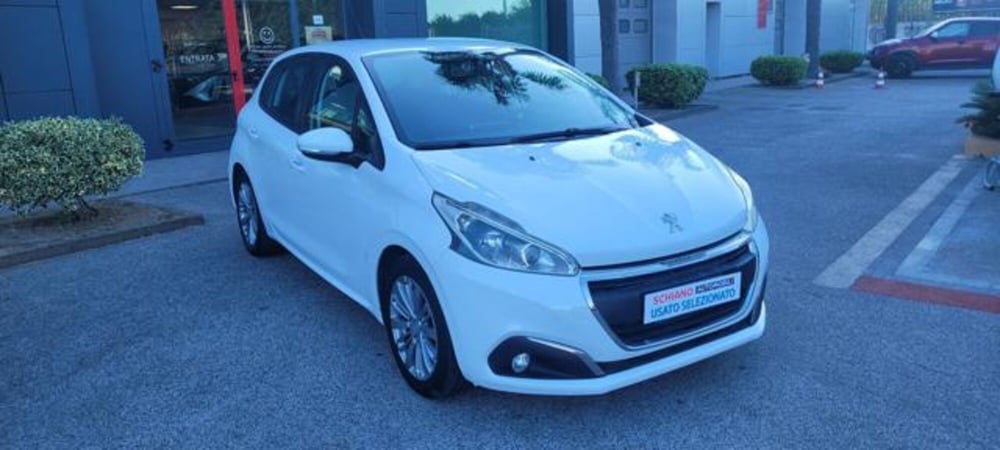 Peugeot 208 usata a Napoli