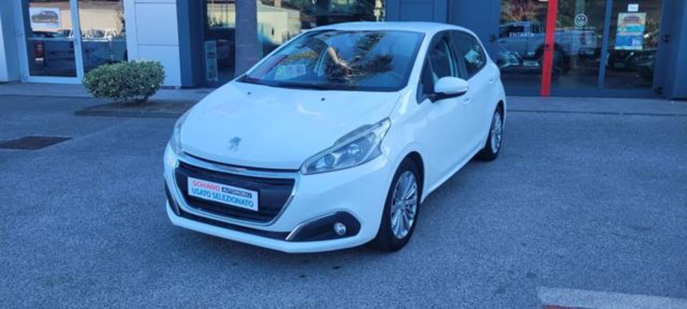 Peugeot 208 usata a Napoli (2)