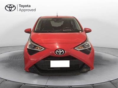 Toyota Aygo 1.0 VVT-i 72 CV 5 porte x-play del 2020 usata a Torino