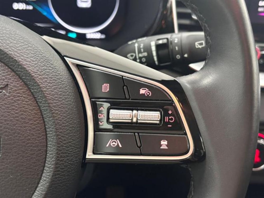 Kia XCeed usata a Como (12)