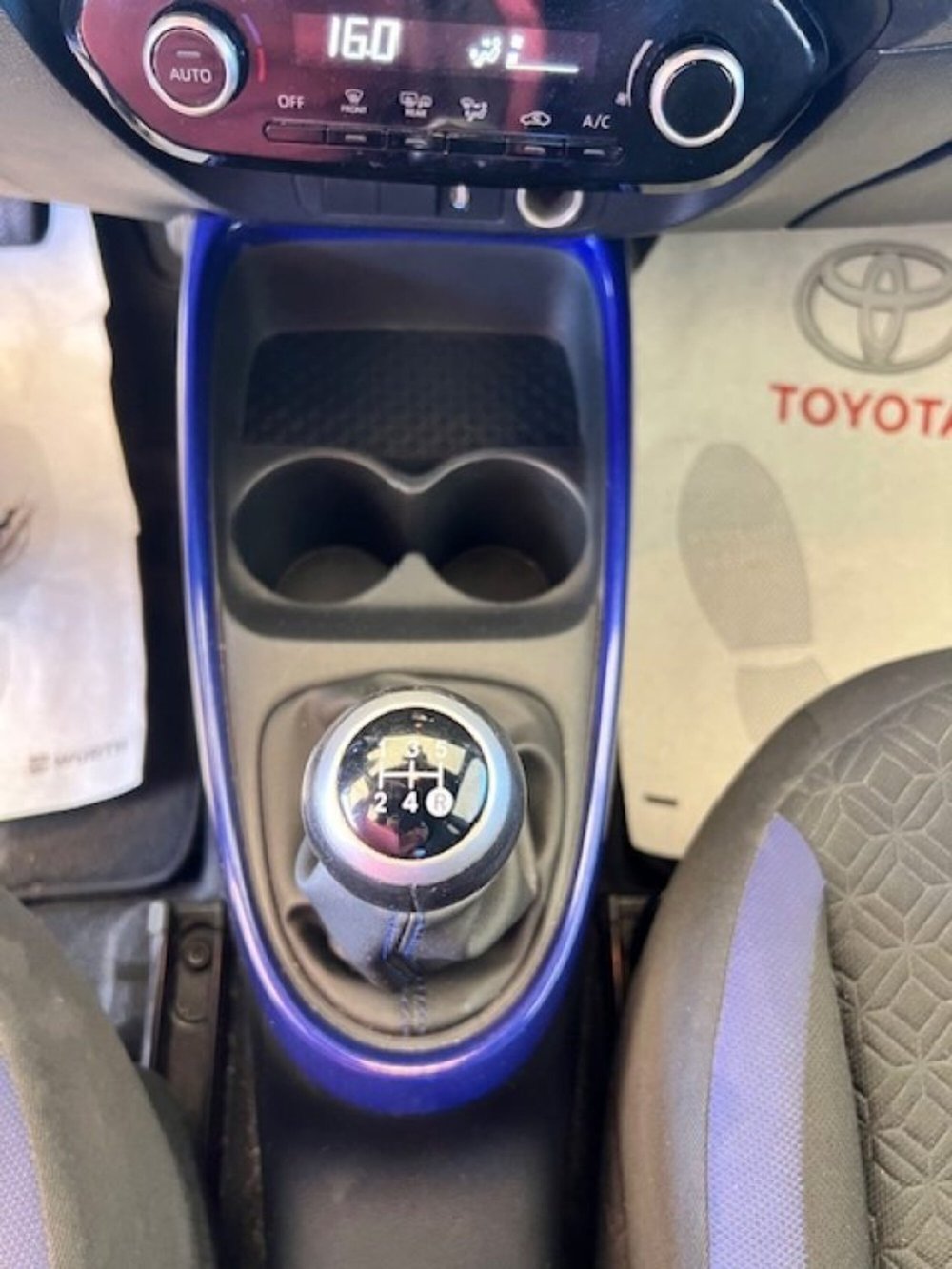 Toyota Aygo X usata a Roma (13)