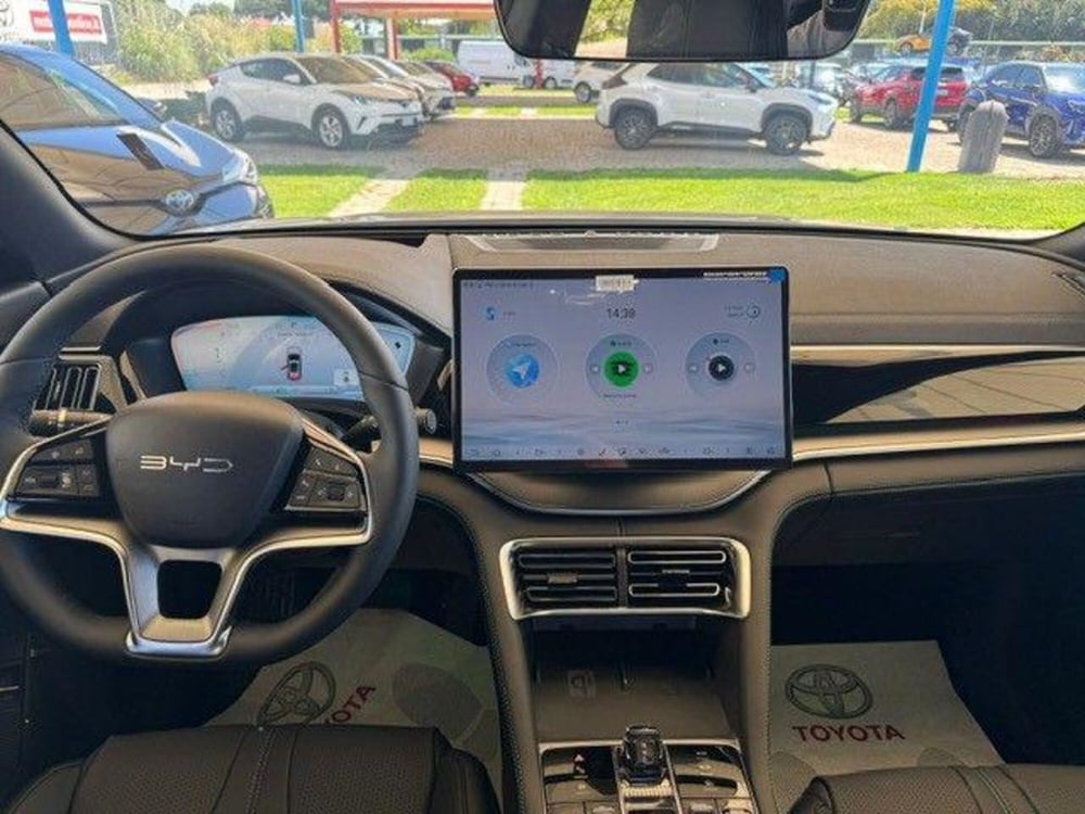 Byd Seal U DM-i  nuova a Roma (10)