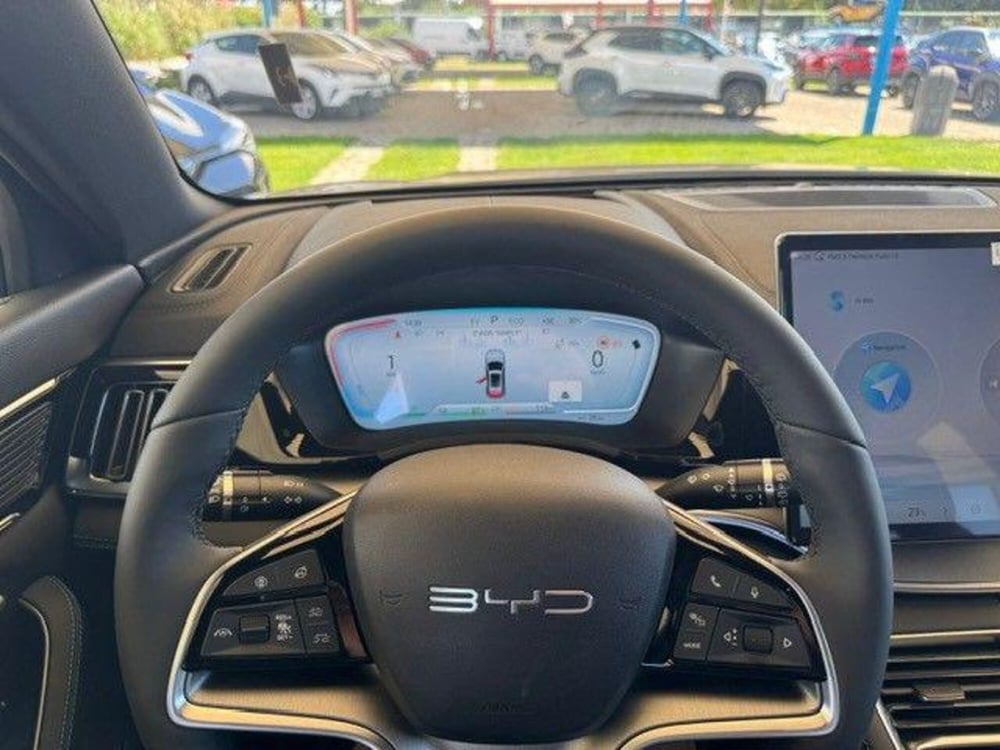 Byd Seal U DM-i  nuova a Roma (11)
