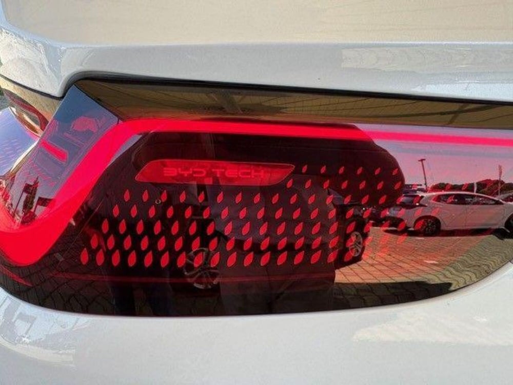 Byd Seal U DM-i  nuova a Roma (20)
