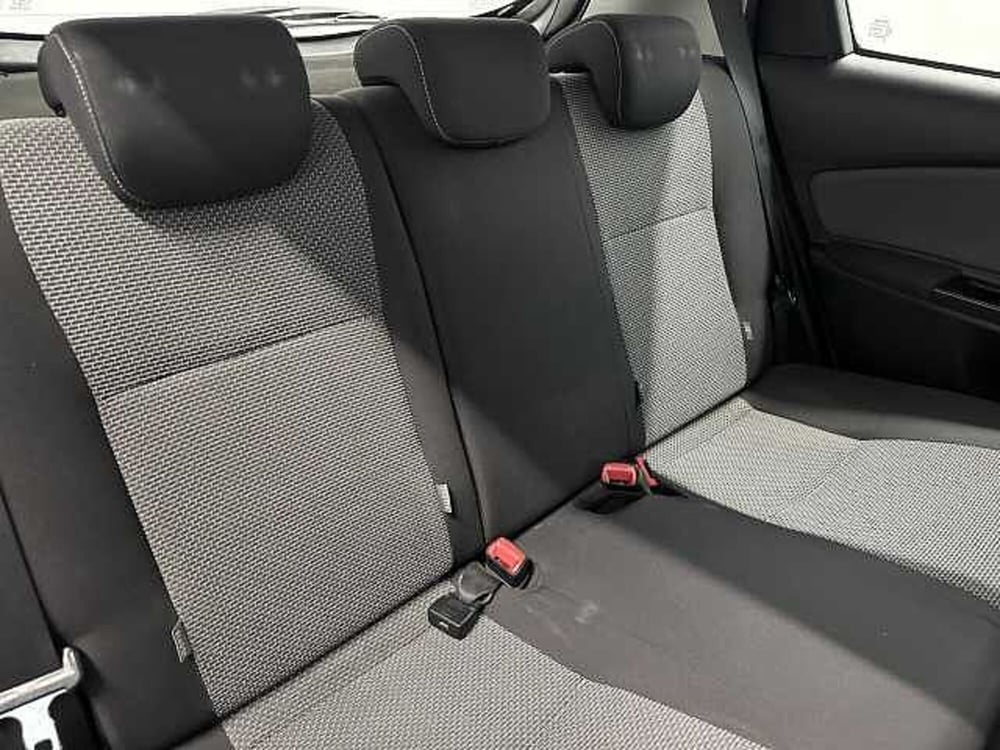 Toyota Yaris usata a Macerata (17)