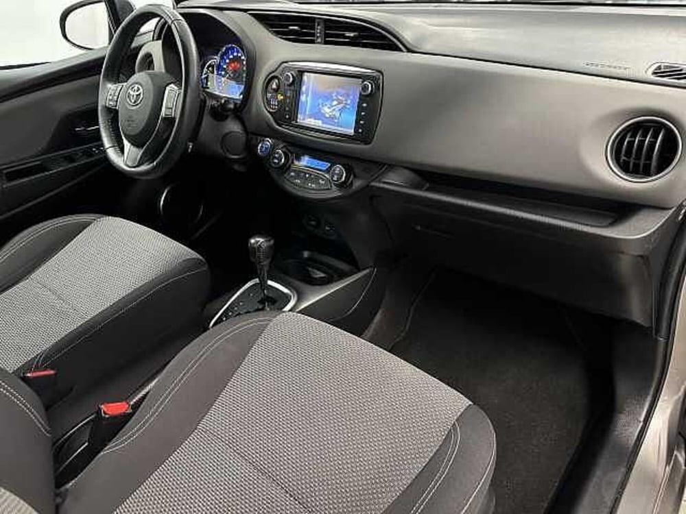 Toyota Yaris usata a Macerata (18)