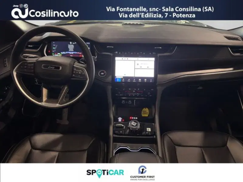 Jeep Grand Cherokee nuova a Salerno (11)