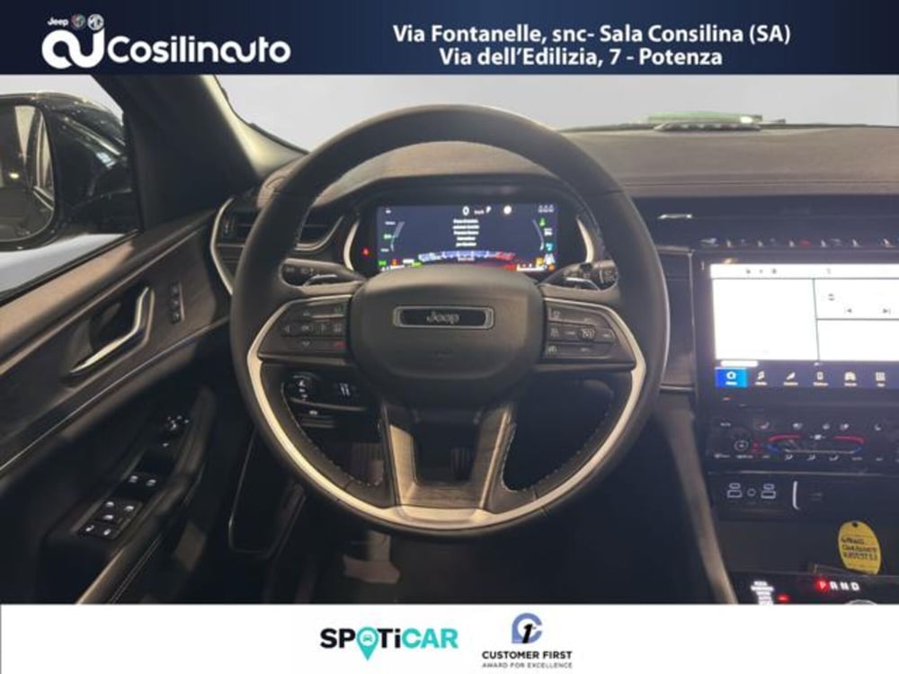 Jeep Grand Cherokee nuova a Salerno (12)