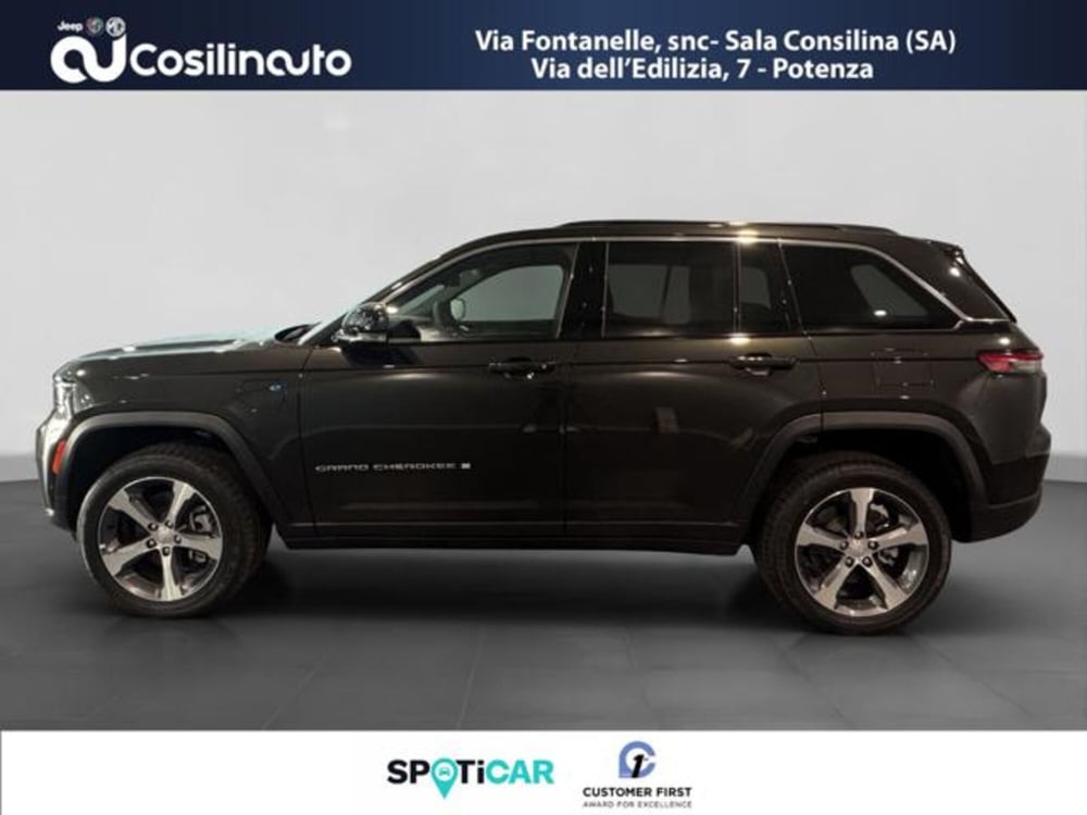 Jeep Grand Cherokee nuova a Salerno (2)