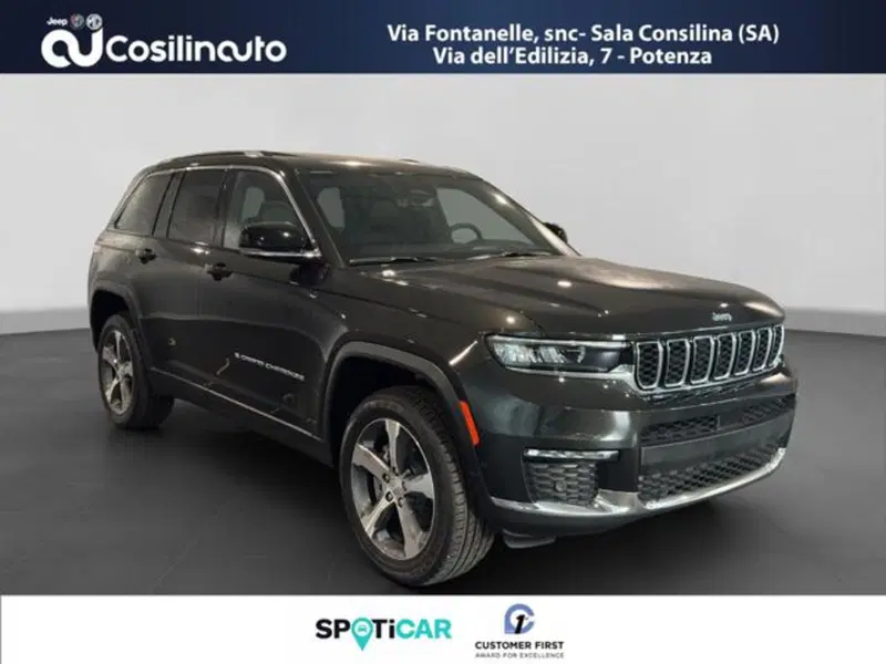 Jeep Grand Cherokee nuova a Salerno (7)