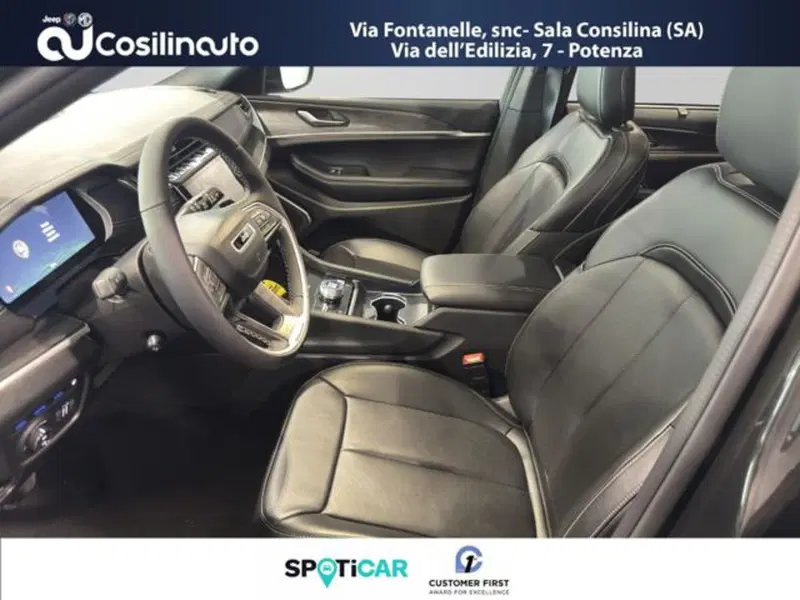 Jeep Grand Cherokee nuova a Salerno (9)