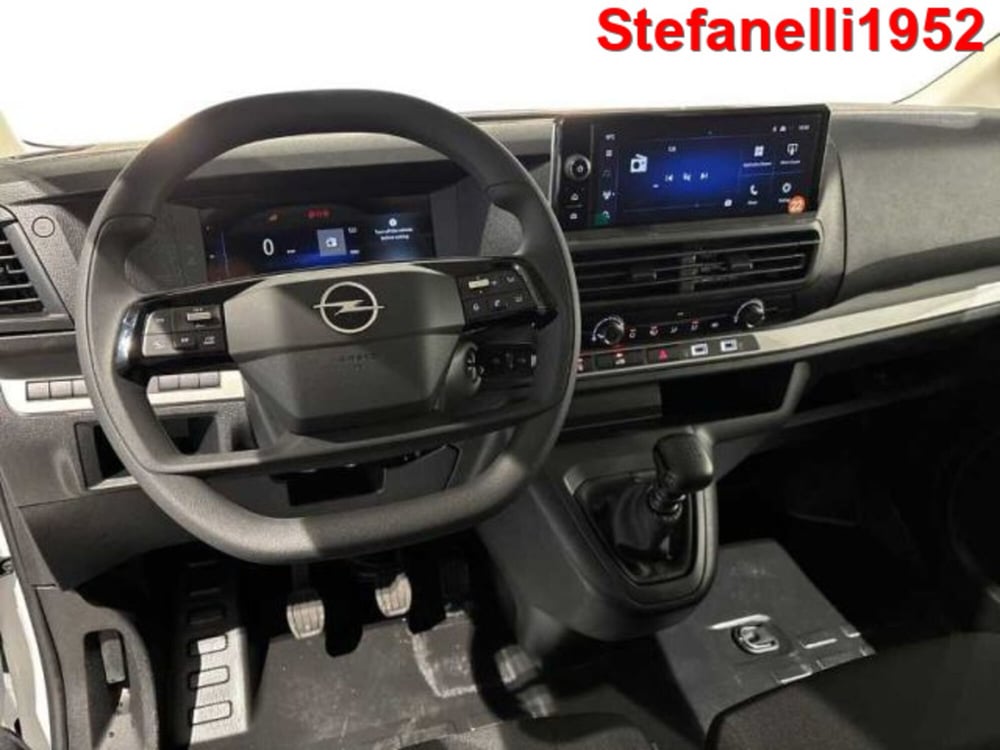Opel Vivaro Furgone nuova a Bologna (13)