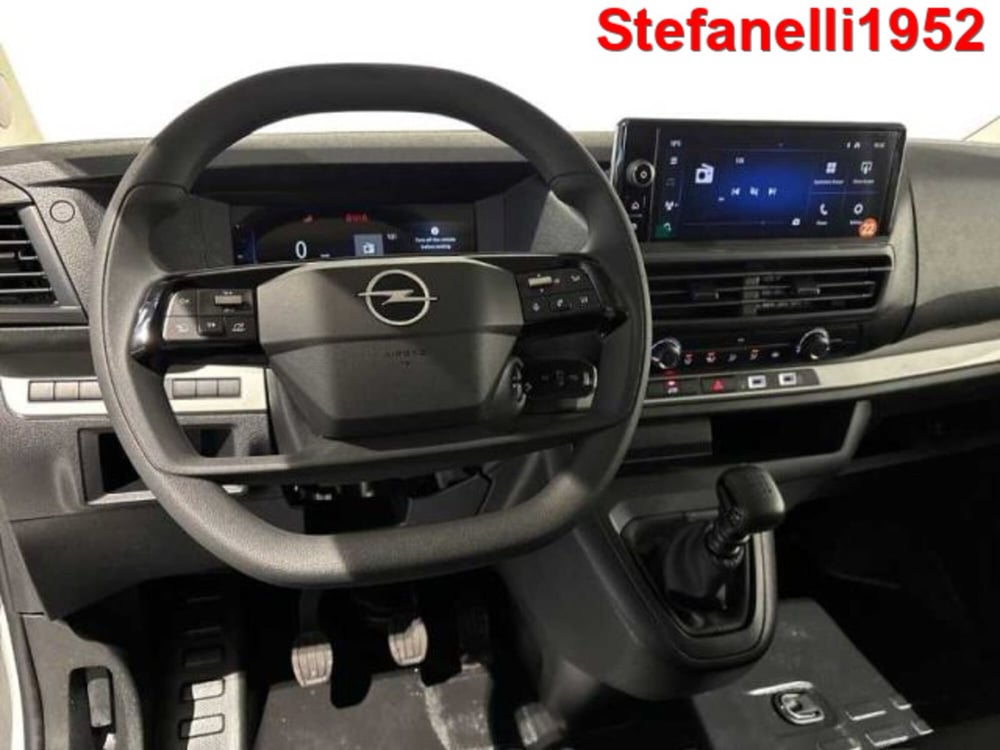 Opel Vivaro Furgone nuova a Bologna (14)